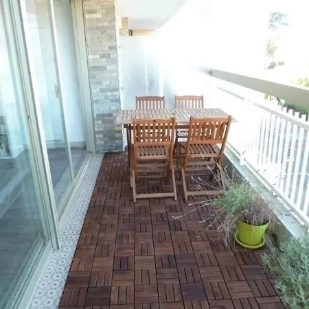 - A Deux Pas De La Plage - Beau T2 Traversant Avec Terrasse, Balcon Et Parking Individuel Securise * Arcachon
