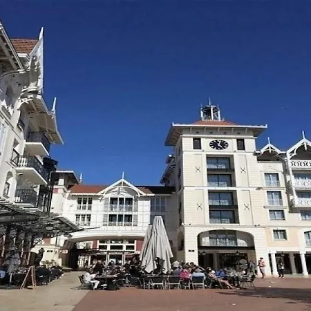 - A Deux Pas De La Plage - Beau T2 Traversant Avec Terrasse, Balcon Et Parking Individuel Securise Daire Arcachon